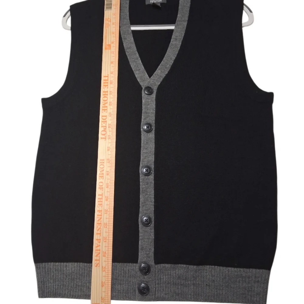 Kenneth Cole Reaction Sz. M‎ Black/Gray Cardigan Sweater Vest
